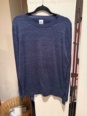 GAP Men's Crewneck Sweater in Heather Navy